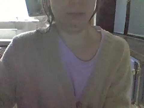 Snapshot of Moi_Lina chatting on 11-10-25, 12:26 Moi Lina online show from 11-10-25, 12:26