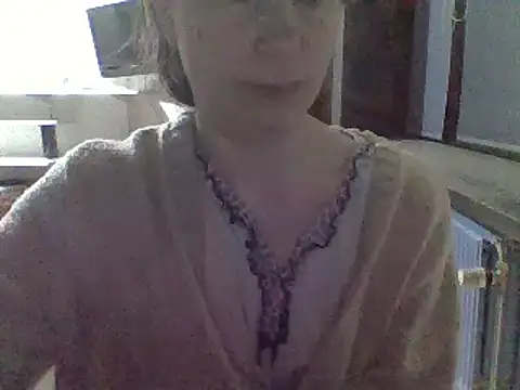 Moi Lina online show from 01-29-25, 08:04