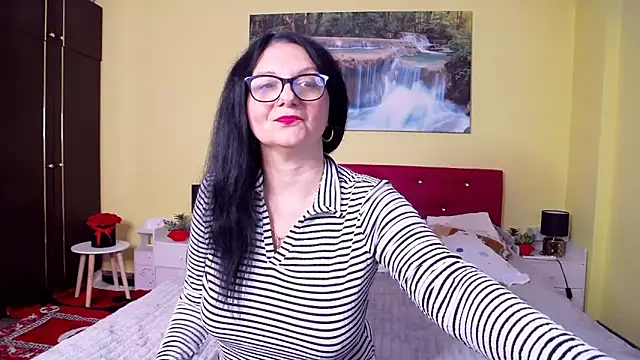 AlexaMorreno online show from 10-24-25, 10:36