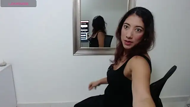 Snapshot of Eva_Rodriguez_ chatting on 03-12-26, 05:28 Eva Rodriguez online show from 03-12-26, 05:28