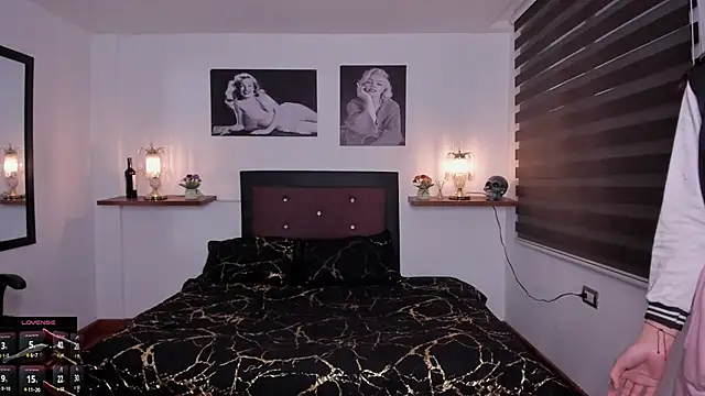 Snapshot of Mariana_Joness chatting on 10-09-25, 02:01 Mariana Joness online show from 10-09-25, 02:01