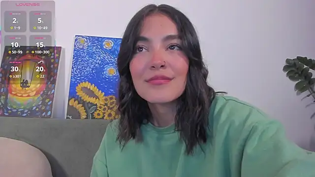 TIFFANYRUSSO online show from 04-10-26, 05:47