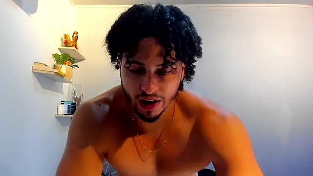 Snapshot of Kris_Khalifa69 chatting on 05-20-26, 01:02 Kris Khalifa69 online show from 05-20-26, 01:02