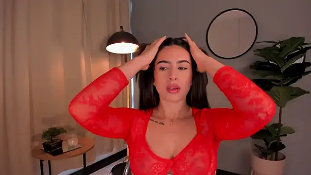 Snapshot of LiaPearce chatting on 01-20-25, 01:11 LiaPearce online show from 01-20-25, 01:11