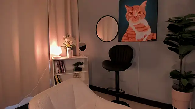 Snapshot of LiaPearce chatting on 10-21-25, 12:04 LiaPearce online show from 10-21-25, 12:04