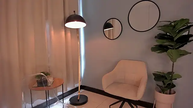 Snapshot of LiaPearce chatting on 02-02-25, 03:39 LiaPearce online show from 02-02-25, 03:39