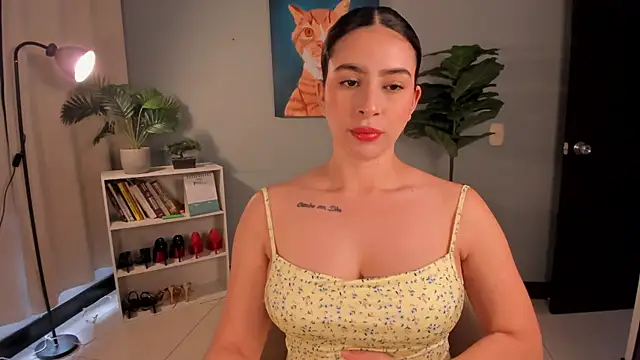 LiaPearce online show from 04-23-26, 04:08