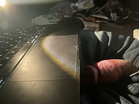 juicyprecumboy online show from 04-04-26, 12:28