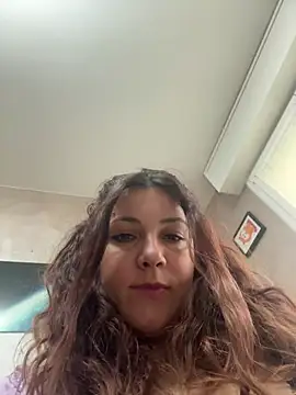 Snapshot of DaisyVibesss chatting on 11-12-25, 08:29 DaisyVibesss online show from 11-12-25, 08:29