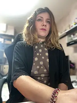 Snapshot of DaisyVibesss chatting on 01-10-25, 08:40 DaisyVibesss online show from 01-10-25, 08:40