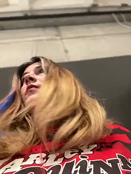 Snapshot of DaisyVibesss chatting on 03-15-25, 10:46 DaisyVibesss online show from 03-15-25, 10:46