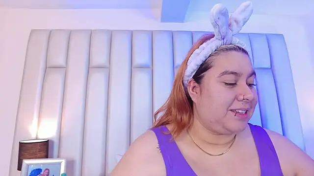 aandreaperez online show from 02-05-26, 01:29