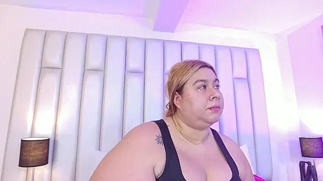 aandreaperez online show from 04-10-26, 11:50