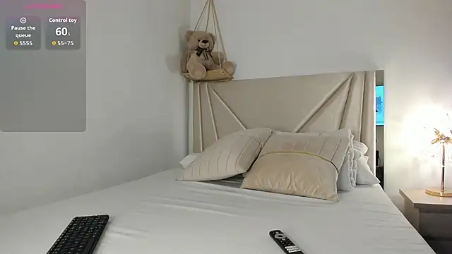 kylie sexy2000 online show from 01-14-26, 07:17