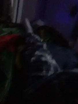 Hugetings online show from 12-17-24, 03:16