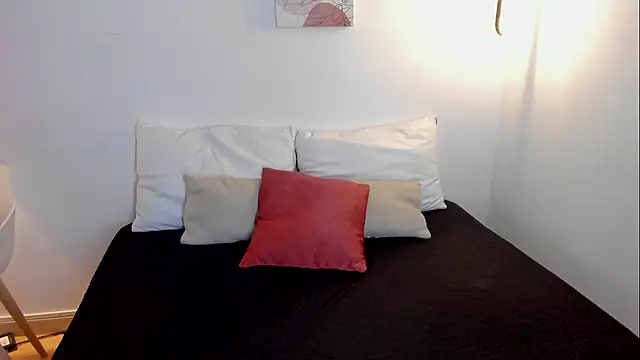 EmilySumer online show from 01-16-26, 01:42