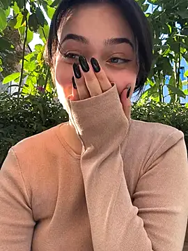 Snapshot of hanahaki chatting on 09-20-25, 02:22 hanahaki online show from 09-20-25, 02:22