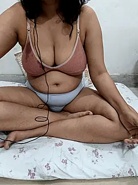 Rubyrosemumbai online show from 05-07-26, 10:07