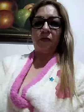 Snapshot of gisela27 chatting on 03-07-25, 02:46 gisela27 online show from 03-07-25, 02:46
