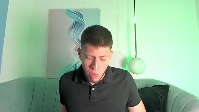 SebastianMaximoff online show from 09-30-25, 08:04