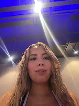 ValeriaHot69 online show from 02-12-26, 11:59