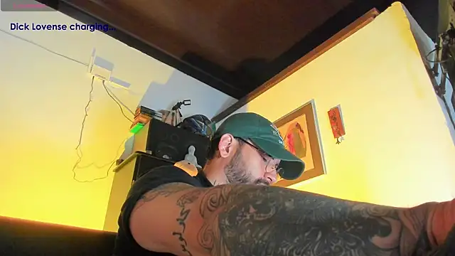 CamiloGray  online show from 11-11-25, 01:50