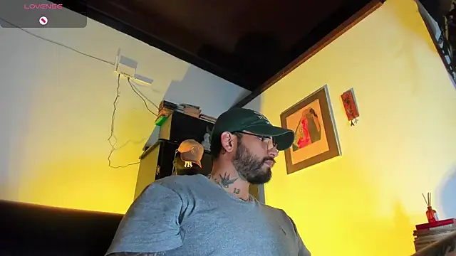 CamiloGray  online show from 11-23-25, 01:10