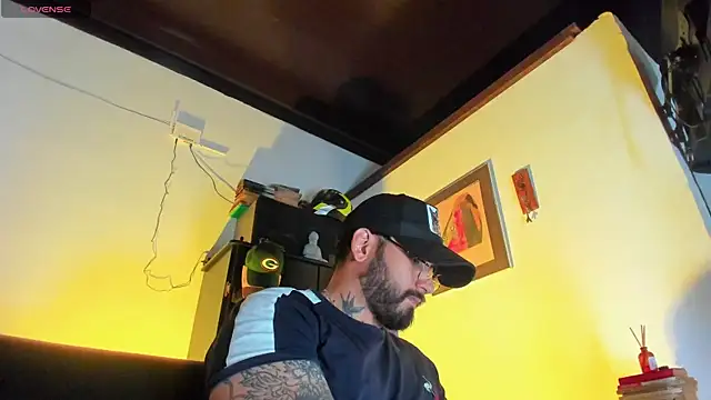 CamiloGray  online show from 12-02-25, 01:57