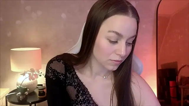 MilaFleur online show from 11-19-25, 03:34