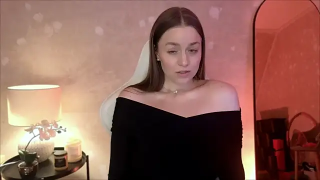 MilaFleur online show from 11-21-25, 03:11