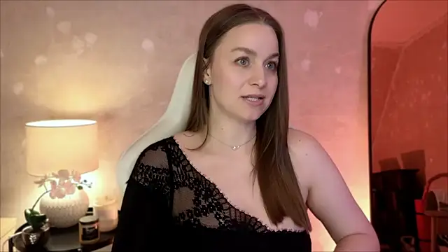 MilaFleur online show from 12-16-25, 03:05