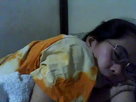 Snapshot of hairypussyyummy chatting on 02-08-25, 12:28 hairypussyyummy online show from 02-08-25, 12:28