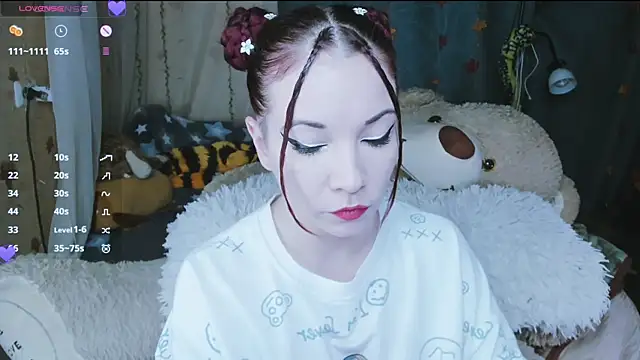 XNuka Flower LoverX online show from 10-18-25, 06:54