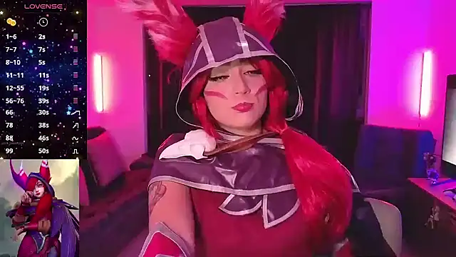 Snapshot of cutesarah_ chatting on 10-18-25, 01:29 cutesarah  online show from 10-18-25, 01:29