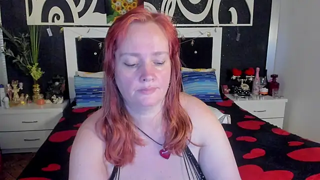 Snapshot of SinFulTitsDD chatting on 02-05-25, 10:01 SinFulTitsDD online show from 02-05-25, 10:01