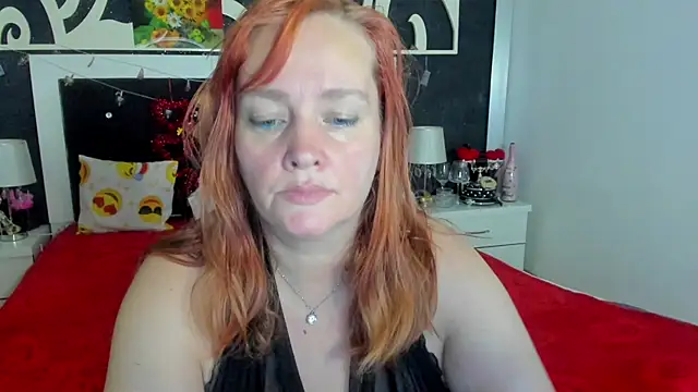 Snapshot of SinFulTitsDD chatting on 02-14-25, 11:53 SinFulTitsDD online show from 02-14-25, 11:53