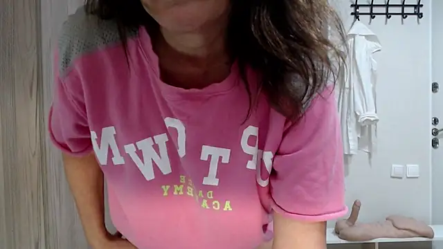 increible della online show from 10-21-25, 07:57