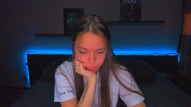 AlexaBarkley online show from 03-27-26, 01:03