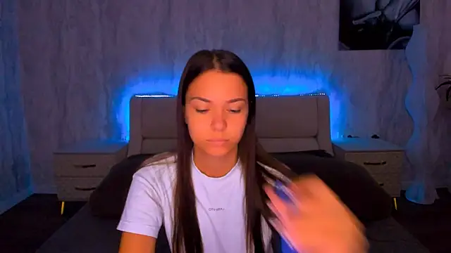 AlexaBarkley online show from 07-17-26, 01:14