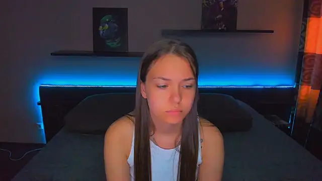 Snapshot of AlexaBarkley chatting on 05-18-26, 04:40 AlexaBarkley online show from 05-18-26, 04:40