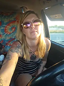 SheIsSomething online show from 01-17-26, 12:26