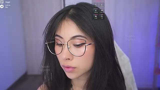 Snapshot of Gigi_ohlala chatting on 09-12-25, 07:46 Gigi ohlala online show from 09-12-25, 07:46