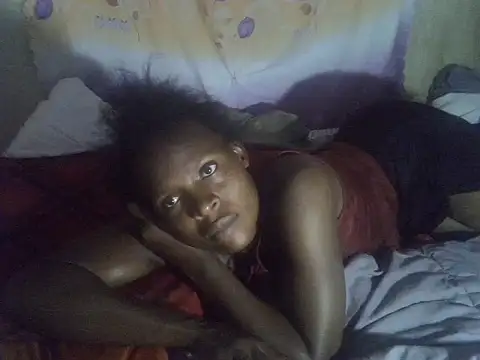 Snapshot of cute-shamza chatting on 05-18-26, 04:07 cute-shamza online show from 05-18-26, 04:07
