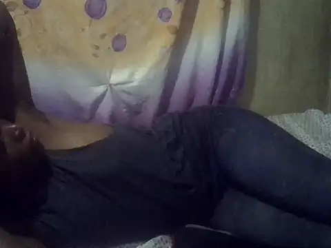 Snapshot of cute-shamza chatting on 05-26-26, 05:00 cute-shamza online show from 05-26-26, 05:00