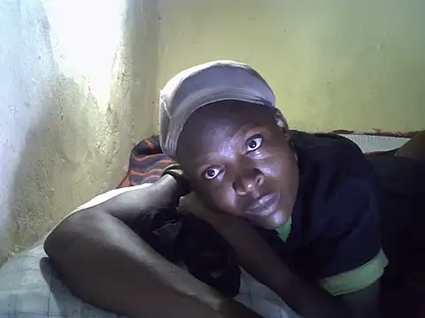 cute-shamza online show from 11-08-25, 01:42