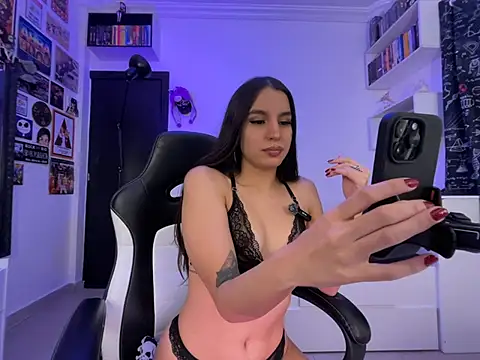 Snapshot of Myonlyhell chatting on 12-07-24, 10:56 Myonlyhell online show from 12-07-24, 10:56