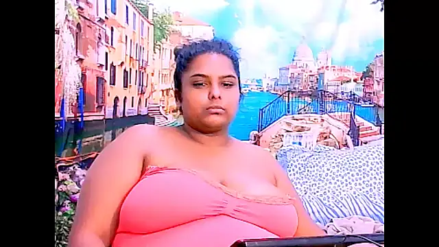 Snapshot of Indianfairy99 chatting on 05-07-26, 05:44 Indianfairy99 online show from 05-07-26, 05:44