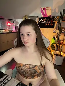 Snapshot of sweetest_pie chatting on 05-24-26, 07:58 sweetest pie online show from 05-24-26, 07:58