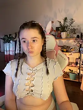 sweetest pie online show from 09-15-25, 03:45