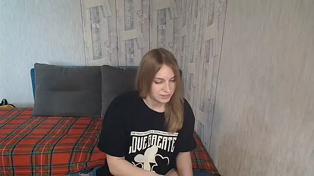 Snapshot of Pilly_green_ chatting on 04-18-26, 06:49 Pilly green online show from 04-18-26, 06:49